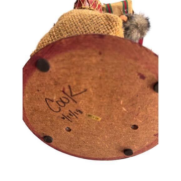 Folk Art Santa Claus Figurine Handcrafted Signed by Artist Cook 2018 17 Inch - Picture 9 of 9